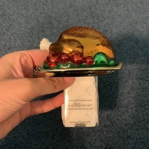 NWT Bath and Body Works Wallflower plug in.